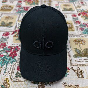 🌟POSH HOT🌟 ALO Yoga Off-Duty Baseball Cap